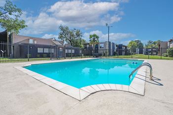 Relaxing swimming pool